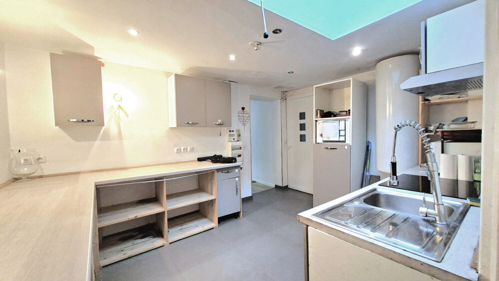 Vente Appartement À vendre à Voiron, Appartement T4 / 3CH. Voiron
