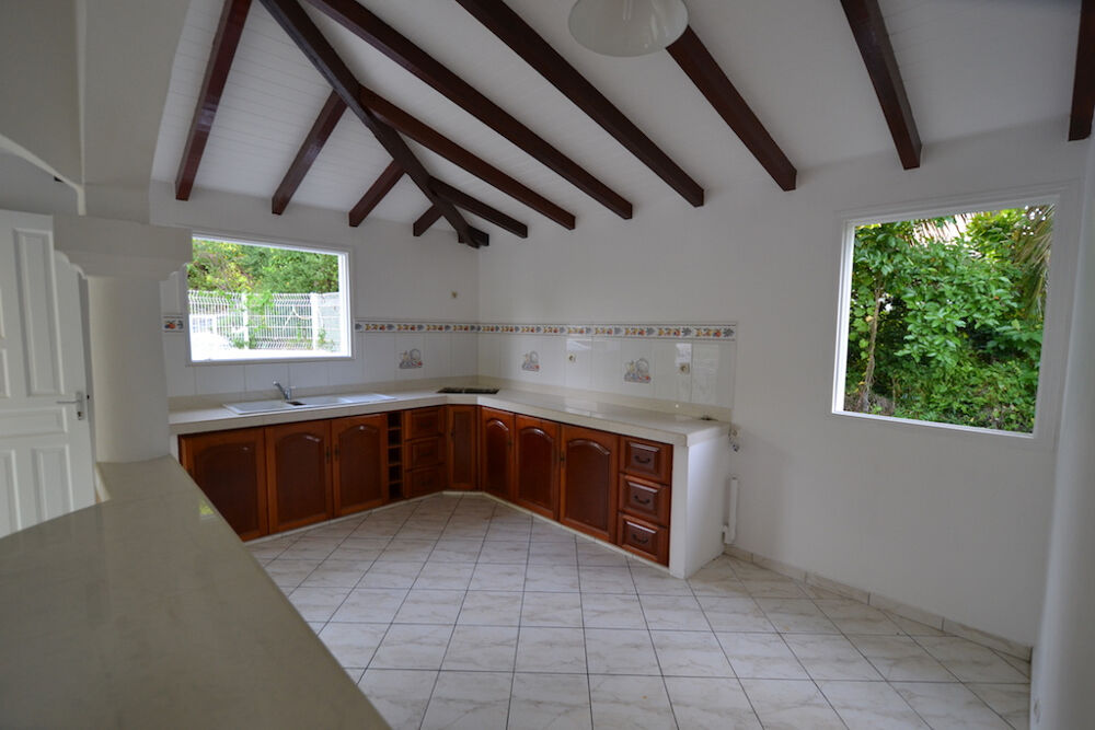 Location Maison T3 vue dégagée 100m2 Le gosier