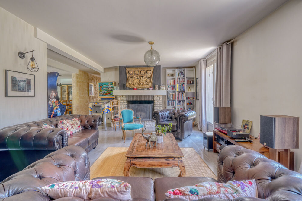 Vente Maison Maison 8 pièces 210m2 sur parcelle de 1509m2 Baurech