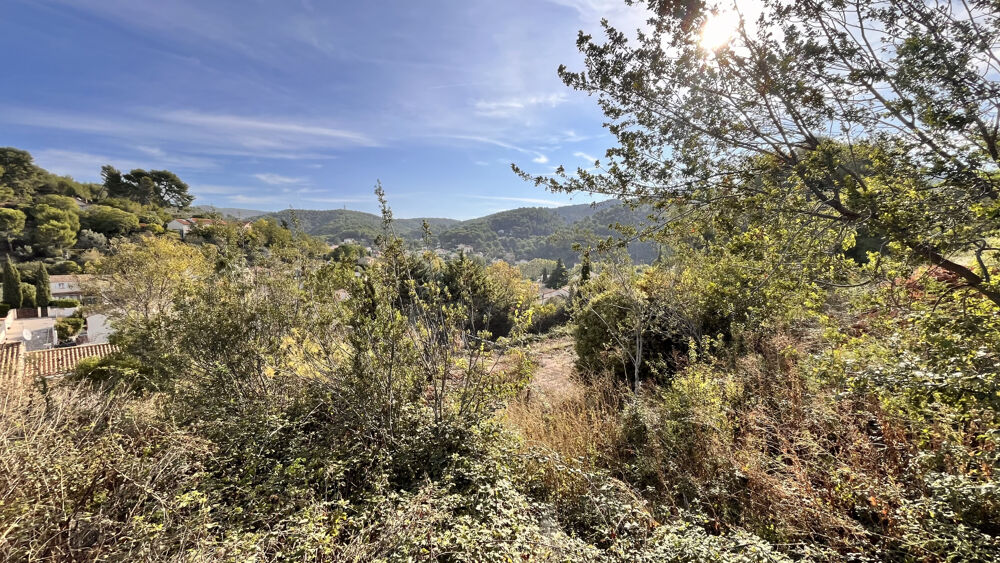 Vente Terrain Terrain constructible de 1830 m2 à Allauch 360m2 au sol Allauch