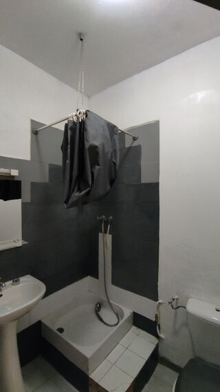  Immeuble à vendre 350 m² Marseille