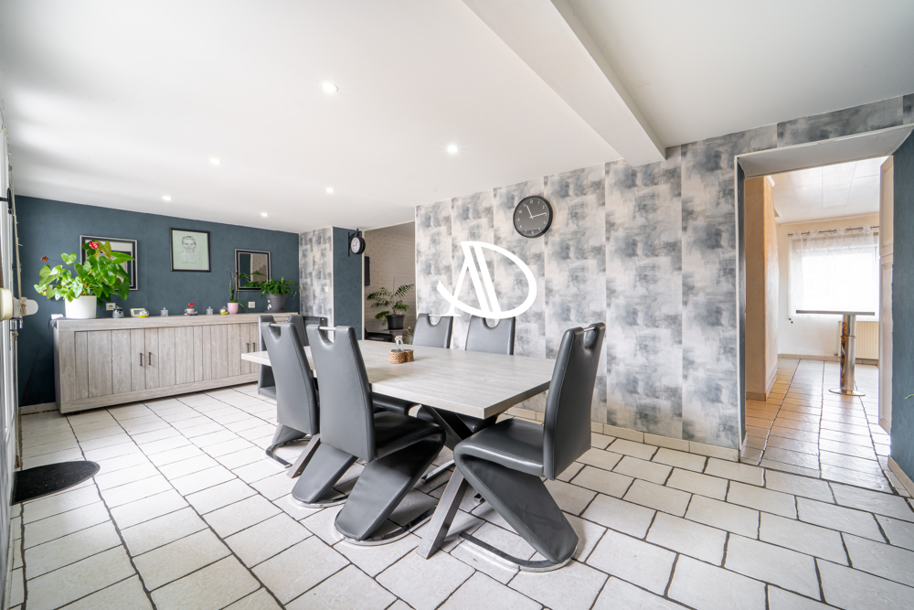 Vente Maison MAISON FAMILIALE 5 CHAMBRES + BUREAU+ JARDIN+ CAVE Harnes