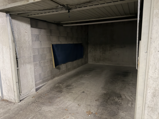 Parking / Garage à louer 13 m²