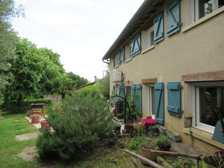  Maison  vendre 8 pices 236 m