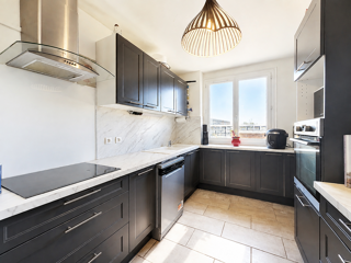 Appartement à vendre 6 pièces 112 m²