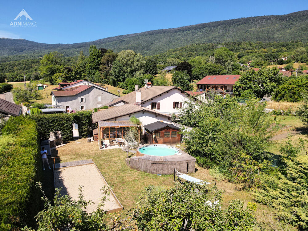 Maison 8 Pièces 330 m2