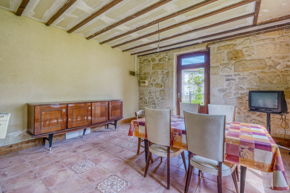 Vente Maison Maison à rénover en R+1 de 80m2 sur parcelle constructible de 944m2 St yzan de soudiac