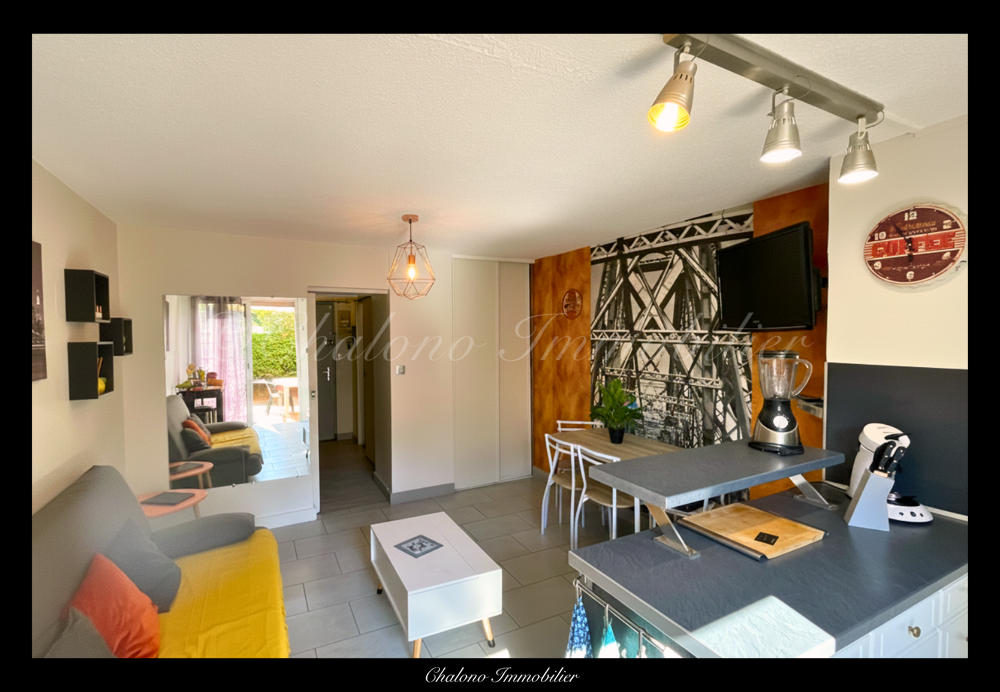 DEPT 34 - LE CAP DAGDE - STUDIO-CABINE. RDC - JARDINET 20 M2 - PARKING - CALME ET PROCHE CENTRE-PORT