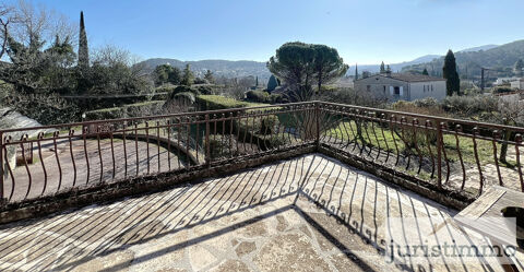   A 5 min � pied du centre ville de Vaison-La-Romaine, b�tisse de 300 m2 de surface totale sur un terrain de 120 Maison - 9 pi�ce(s) - 220 m�