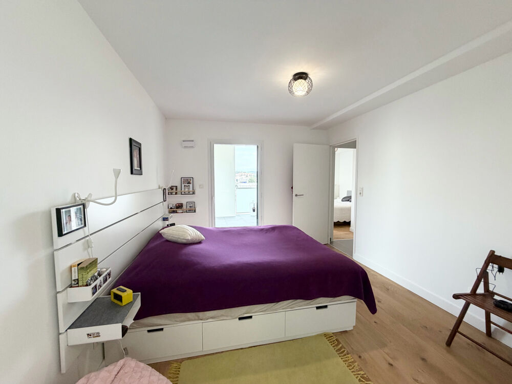 Vente Appartement Superbe T4 de 99 m2 avec 2 terrasses, piscine intérieure chauffée, garage, parking St etienne