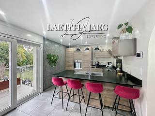  Maison  vendre 6 pices 175 m