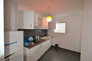  Appartement à louer 4 pièces 79 m²