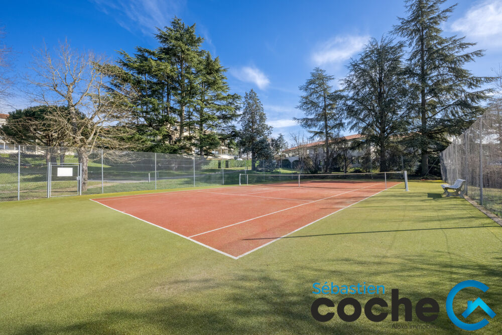 � vendre  Appartement Charbonni�res-les-Bains (69260)