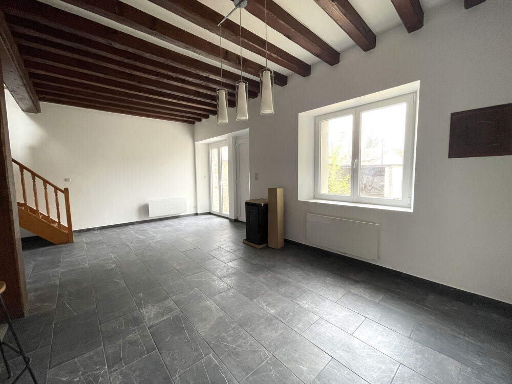 Maison 3 pièces avec jardinet et appentis