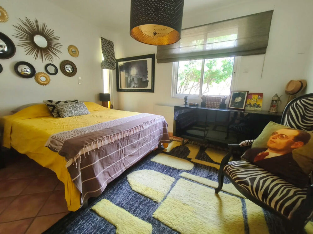 � vendre  Propri�t�/ch�teau Saint-Siffret (30700)