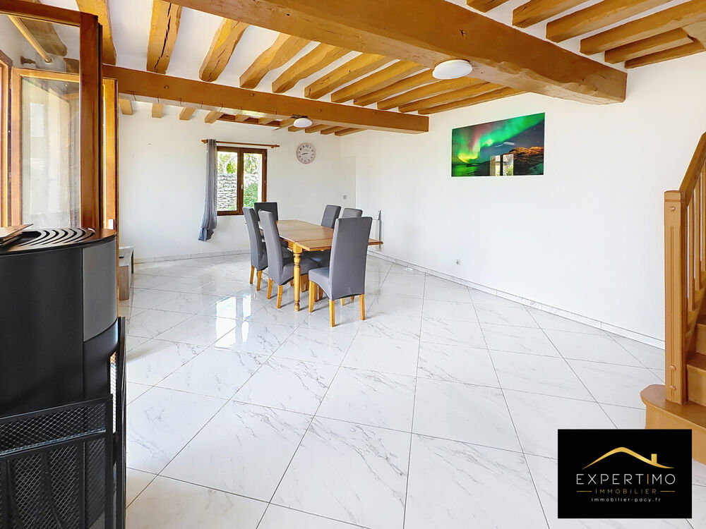 Vente Maison Maison ancienne de 102 m2 2/3 chambres en partie rénovée recemment Le plessis hebert