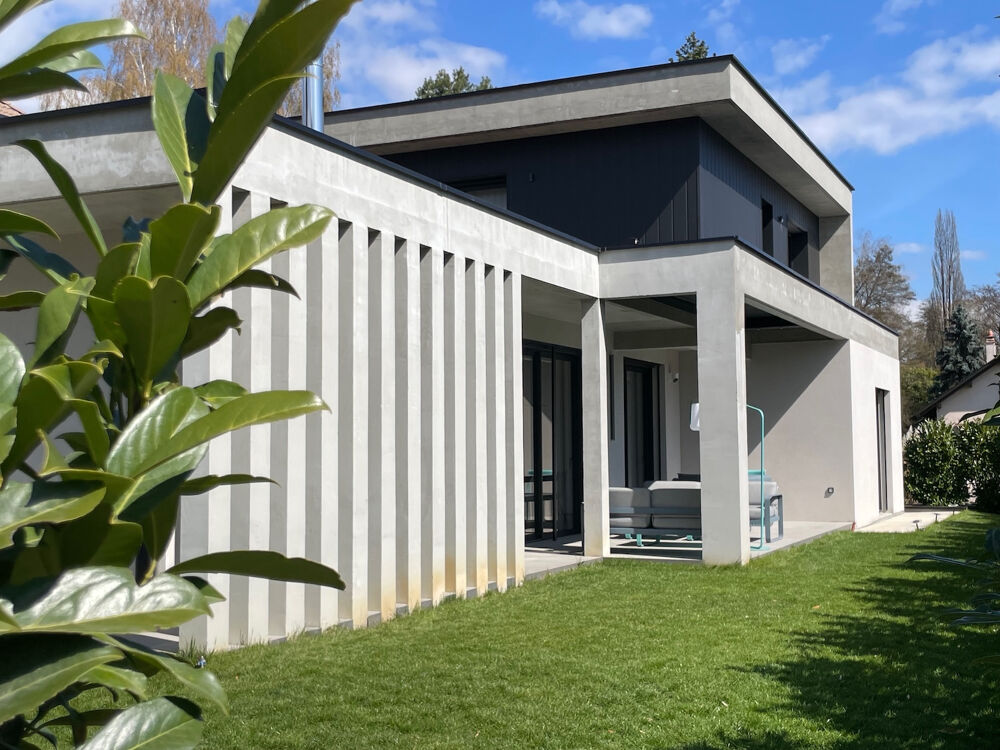 Maison de grand standing PROCHE CENTRE