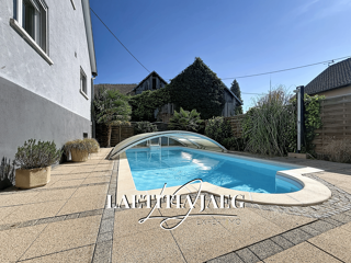  Maison à vendre 10 pièces 272 m²