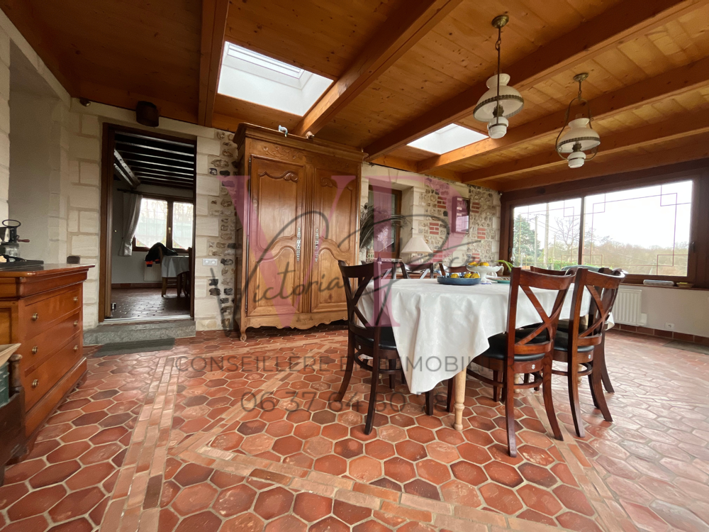 MAISON TRIQUEVILLE - PROXIMITÉ PONT AUDEMER - 145 M2 - UN GARAGE - 4 CHAMBRES - TERRAINS 2239 M2