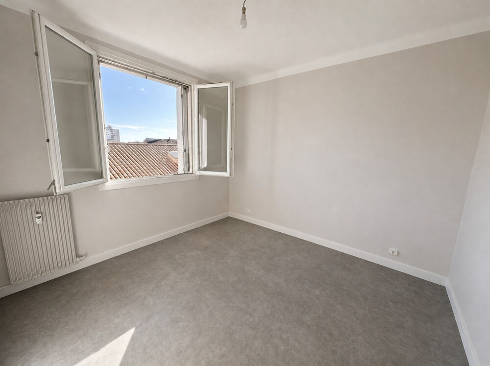 Vente Appartement Appartement T4 + Garage et balcon Nimes