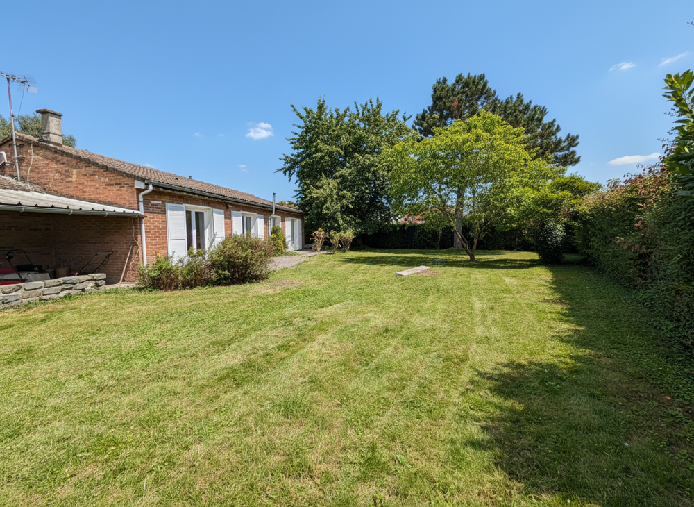 Vente Maison Maison de plain-pied de 100 m2 avec 3 chambres, garage et jardin de 1 000 m2 Cuincy