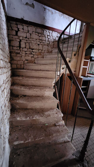  Maison � vendre 15 + pi�ces 316 m�