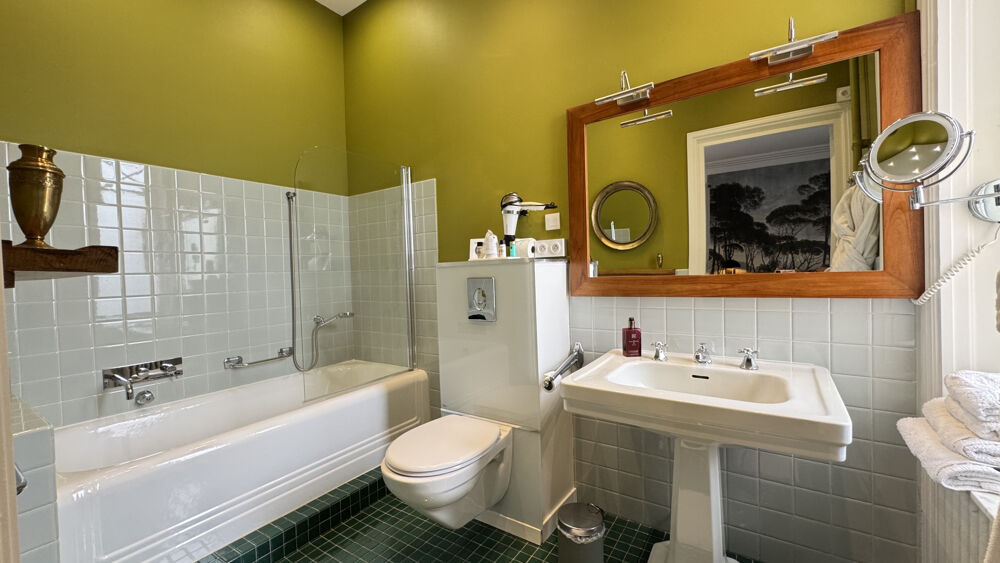  vendre  Proprit/chteau Bon (42130)