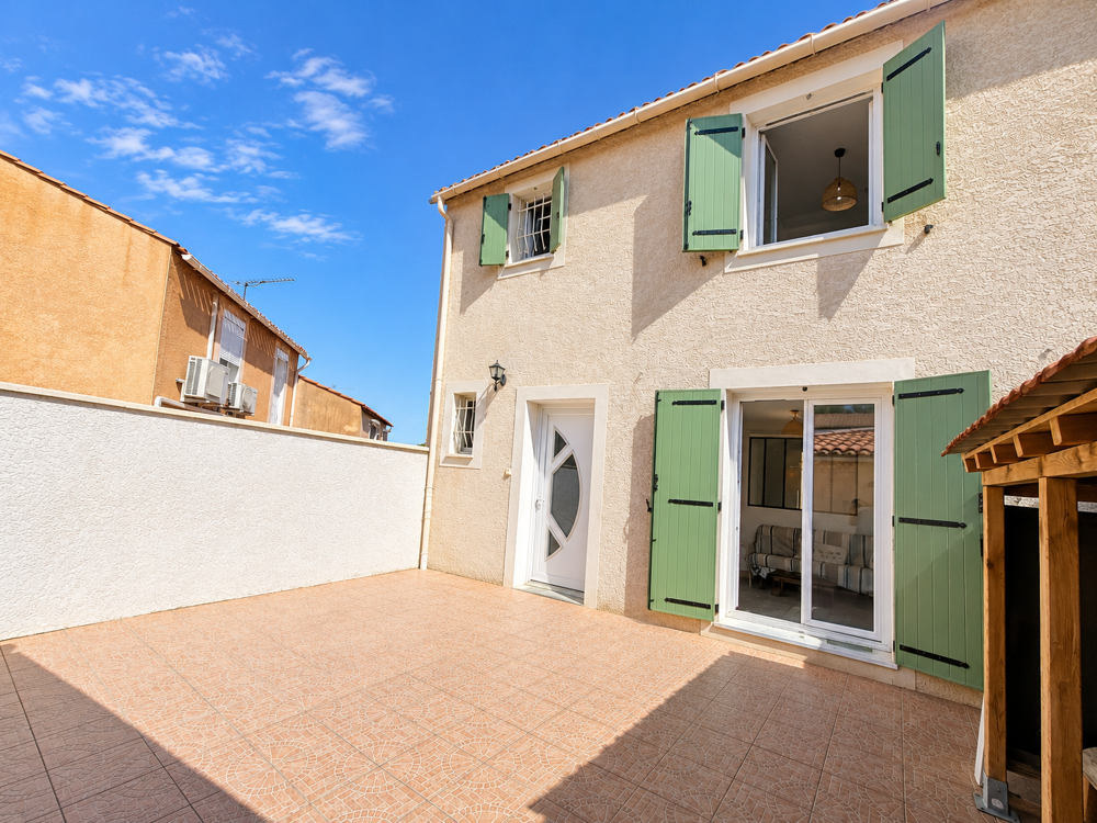 VILLA 4 CHAMBRES GARAGE ET VUE SUR ETANG