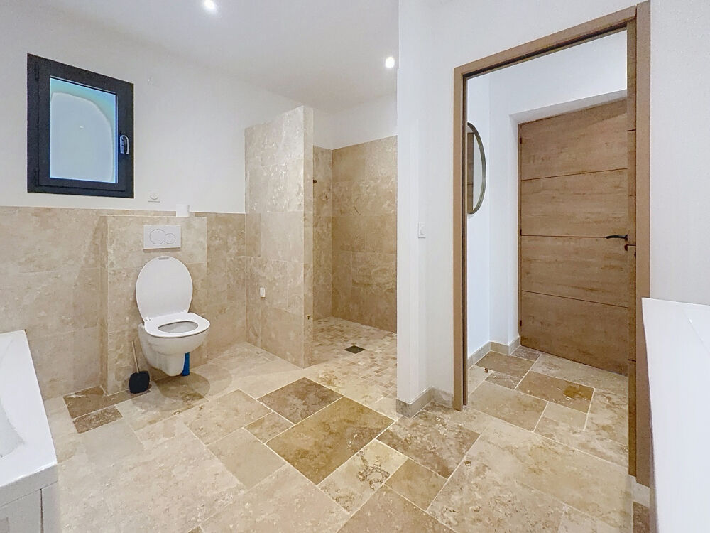 � vendre  Maison Faucon (84110)