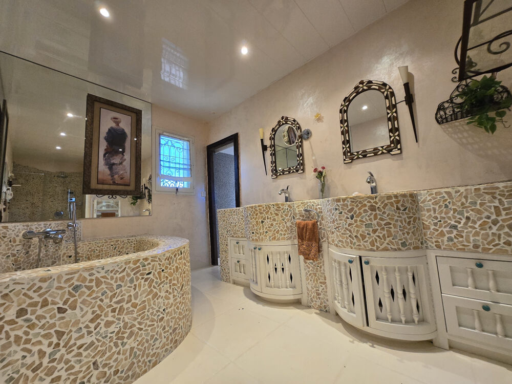 � vendre  Maison Hy�res (83400)