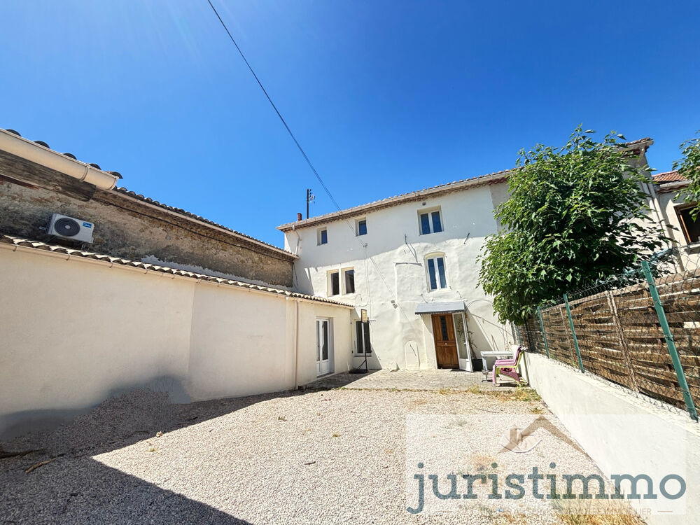 Propriété de 135m2 sur 6226m2 de terrain