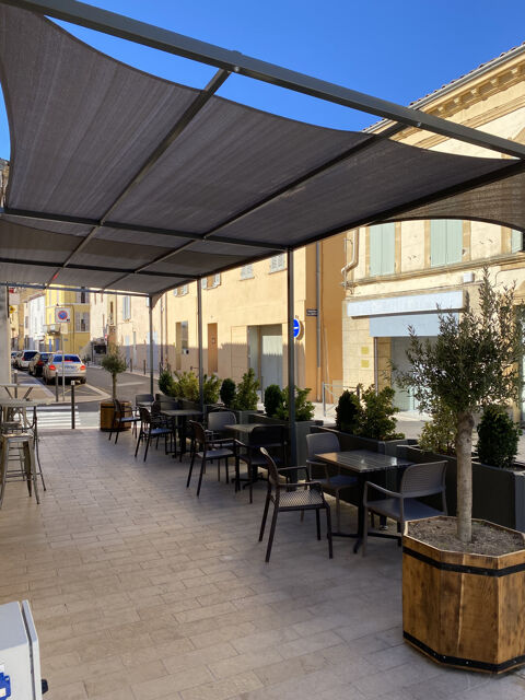   Bar   Licence IV + logement de fonction   Meyrargues centre 