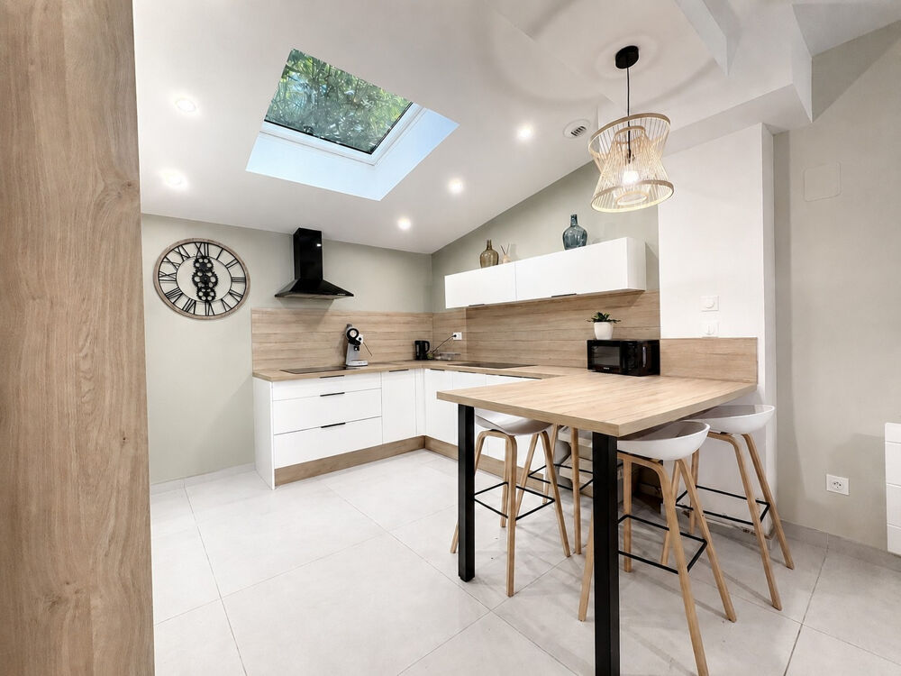 Maison de ville entièrement rénovée 94 m2 4 chambres avec salle d'eau Croix