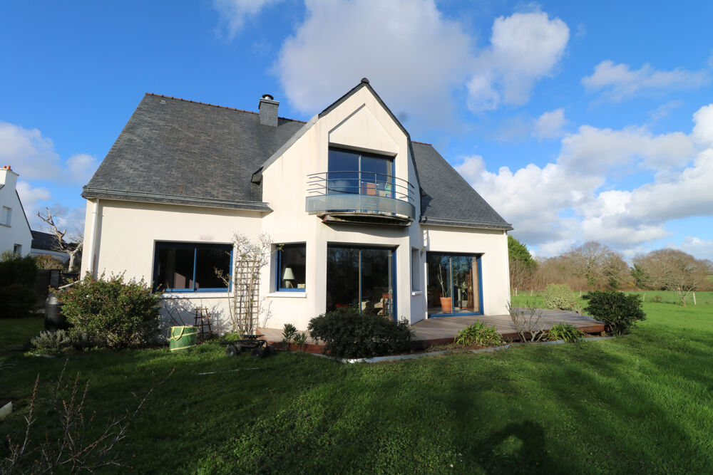 SPACIEUSE ET CONFORTABLE MAISON CONTEMPORAINE PROCHE CARNAC BOURG