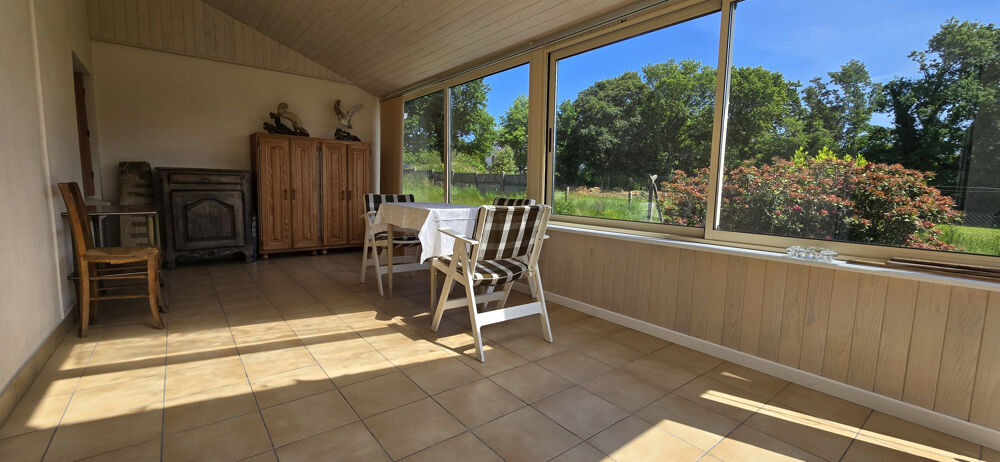 Maison de 122 m2 avec véranda, sous-sol et deux cheminées ouvertes LANRIVAIN (22480)