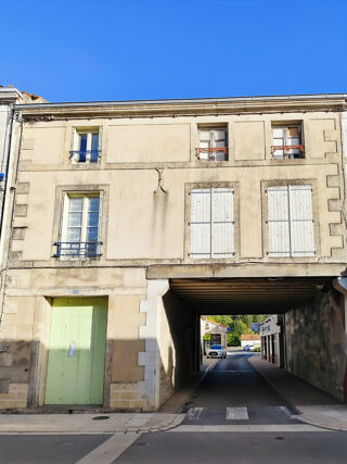  Immeuble � vendre 166 m�