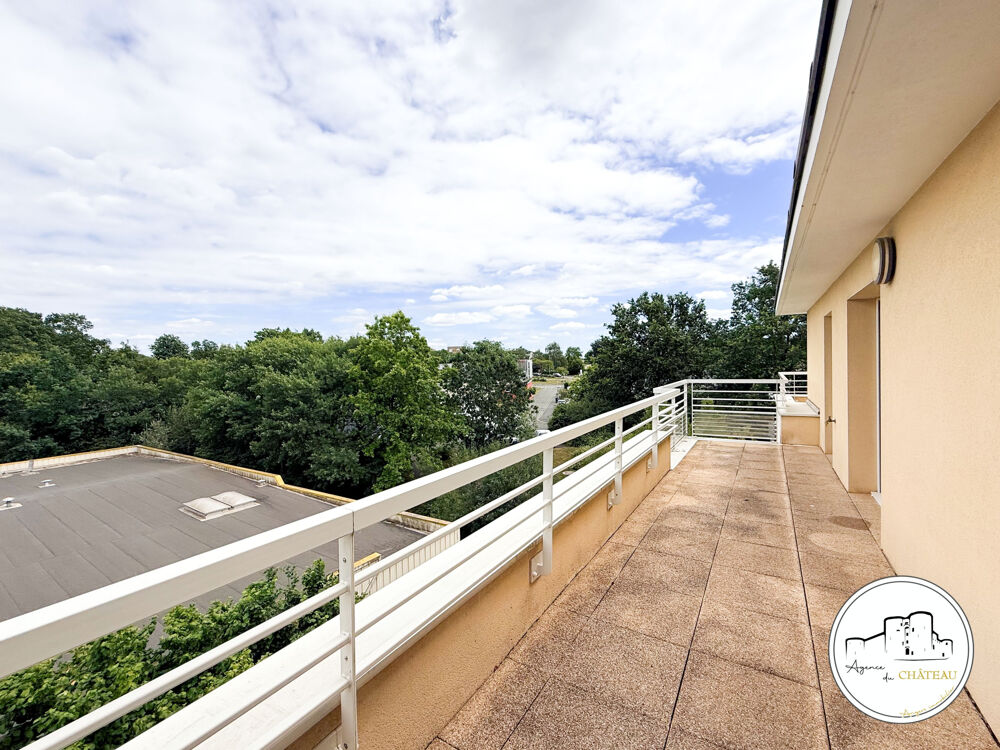 Appartement 3 pièces avec terrasses Au coeur du centre dAvrillé