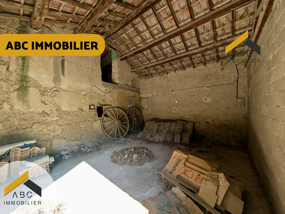 MAS DE CARACTÈRE À RÉNOVER - 110 M2