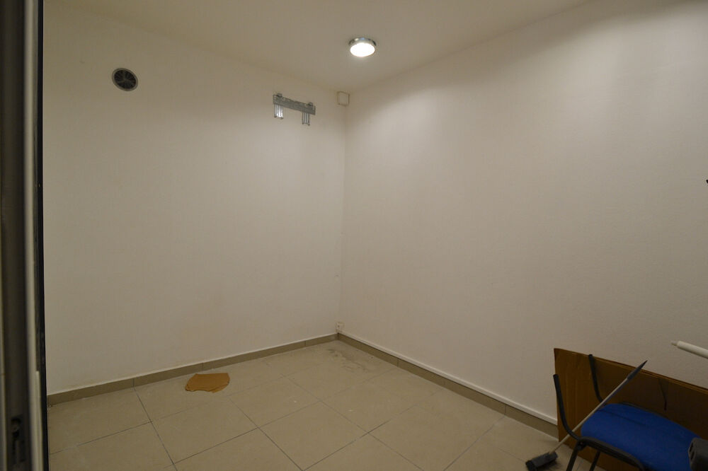 Vente Appartement Bureau rénové en rdc zone franche Pointe a pitre