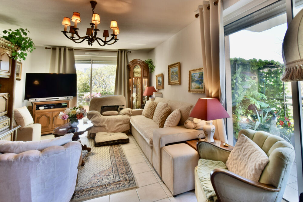 Vente Appartement Sainte-Maxime   T3 avec terrasses, garage et parking, à quelques pas de la mer et du centre ville Ste maxime