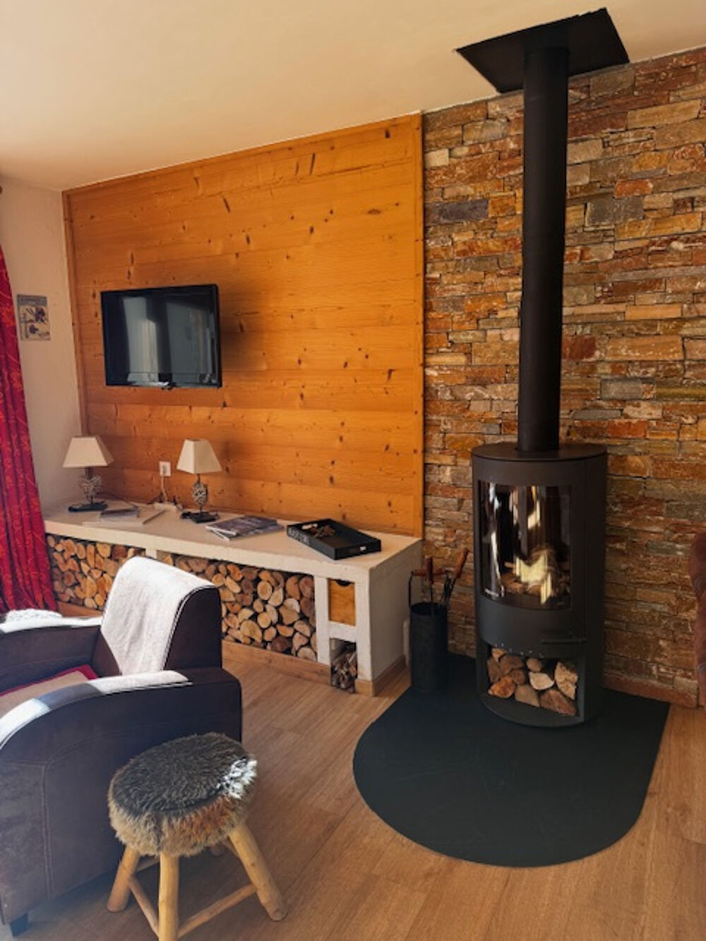 ACHAT - VENTE : MAISON - CHALET - SAINT MARTIN DE BELLEVILLE 73440 LES BELLEVILLE