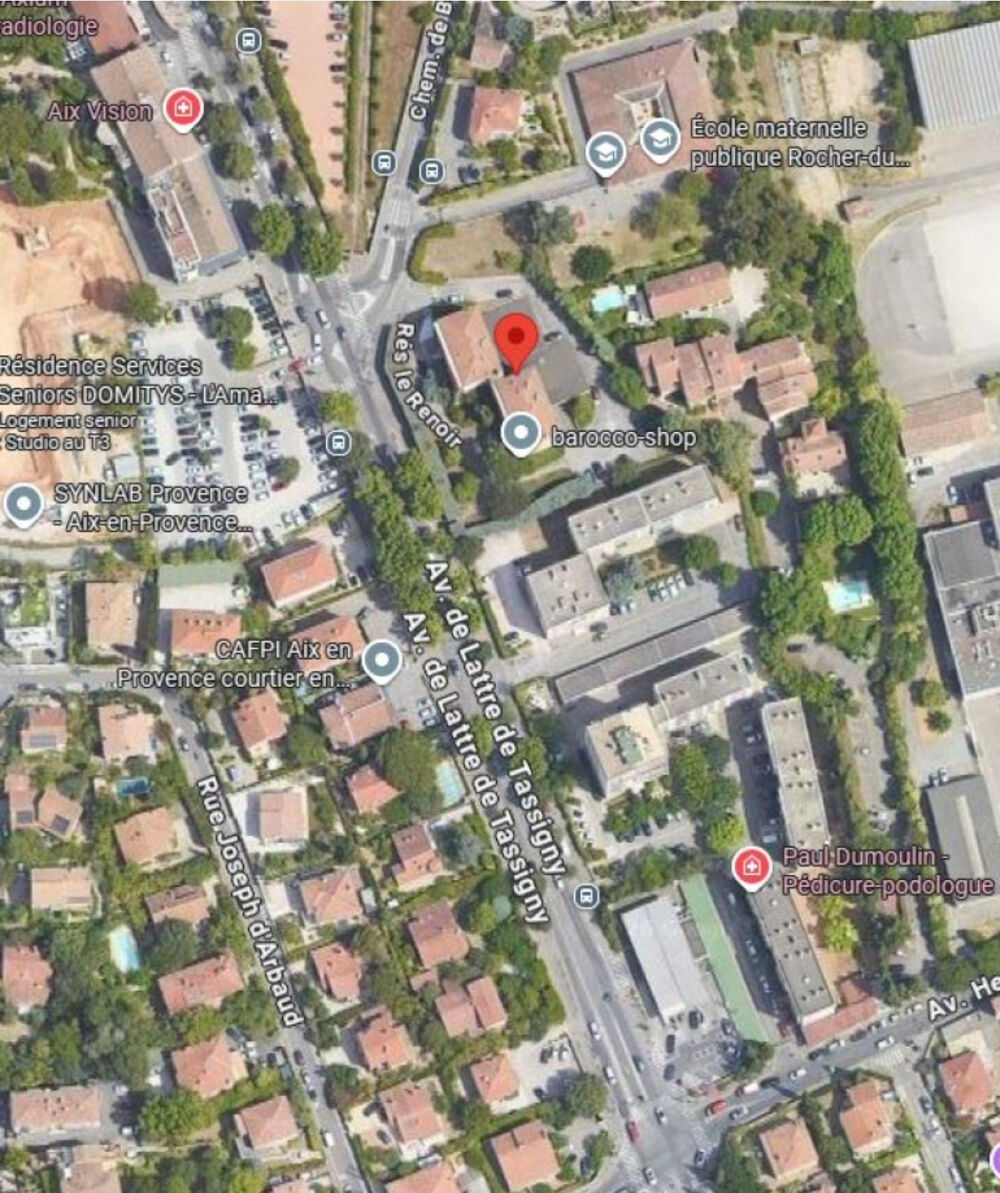T4 2 chambres, Le renoir, 10mn du centre, parking.