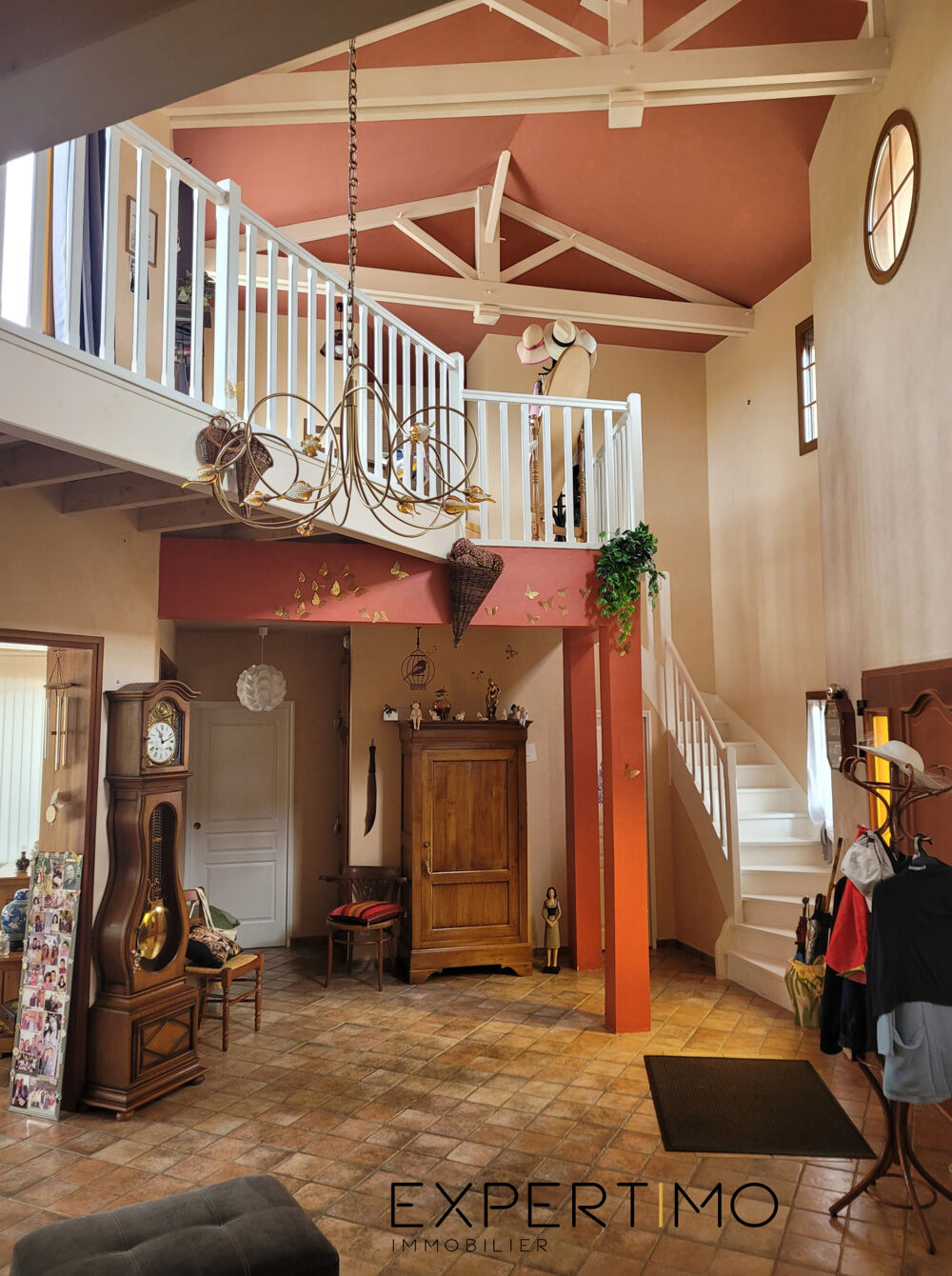 Vente Maison Belle demeure de 190 m2 habitables avec suite parentale au rez de chausse  2 minutes du FUTUROSCOPE. Chasseneuil du poitou