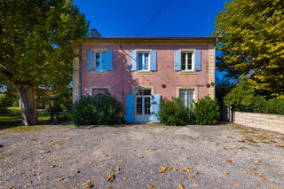 Vente Maison Vic-le-Fesq - Demeure atypique : ancienne gare rénovée 136 m2 sur 2 177 m2 de terrain entre Sommiéres, Nimes e Vic le fesq