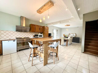  Maison � vendre 9 pi�ces 212 m�