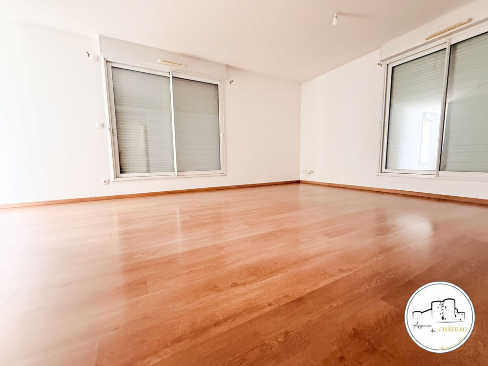 Appartement 3 pièces avec terrasses Au coeur du centre dAvrillé