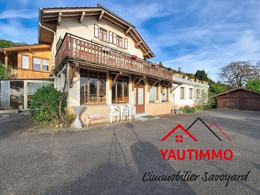 Propriété rare à fort potentiel à Lucinges 366 m2 habitables sur 2 000 m2 de terrain
