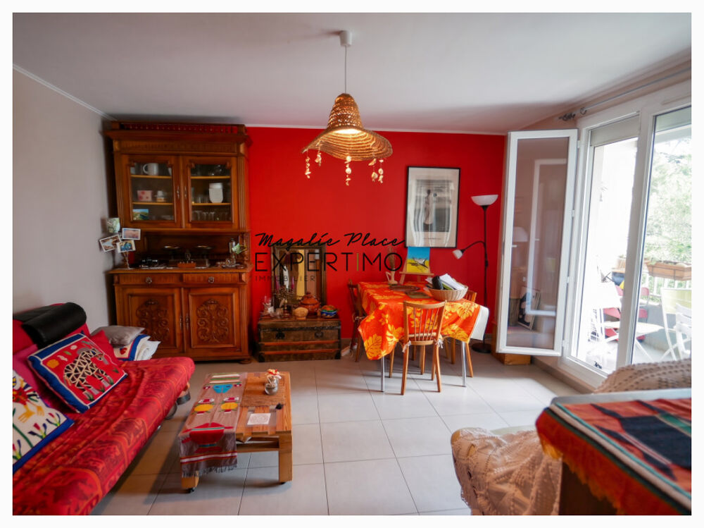 APPARTEMENT DANS UN ENVIRONNEMENT VERDOYANT CALME avec cave et parking