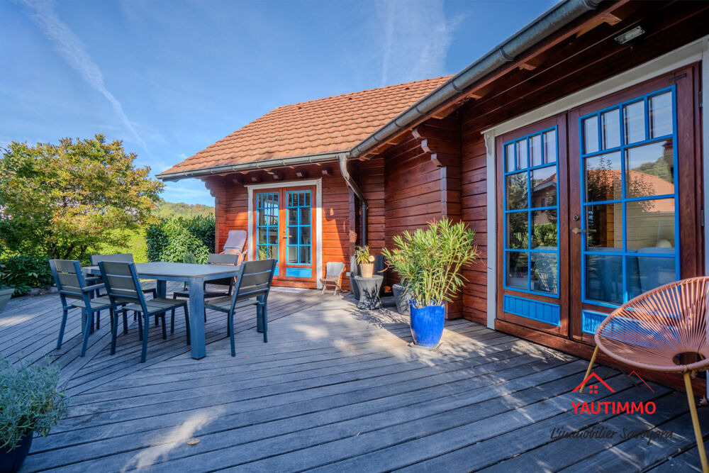 Maison Norvégienne à Pers-Jussy 7 pièces, 5 chambres 193 m2 utiles Terrain de 1 458 m2