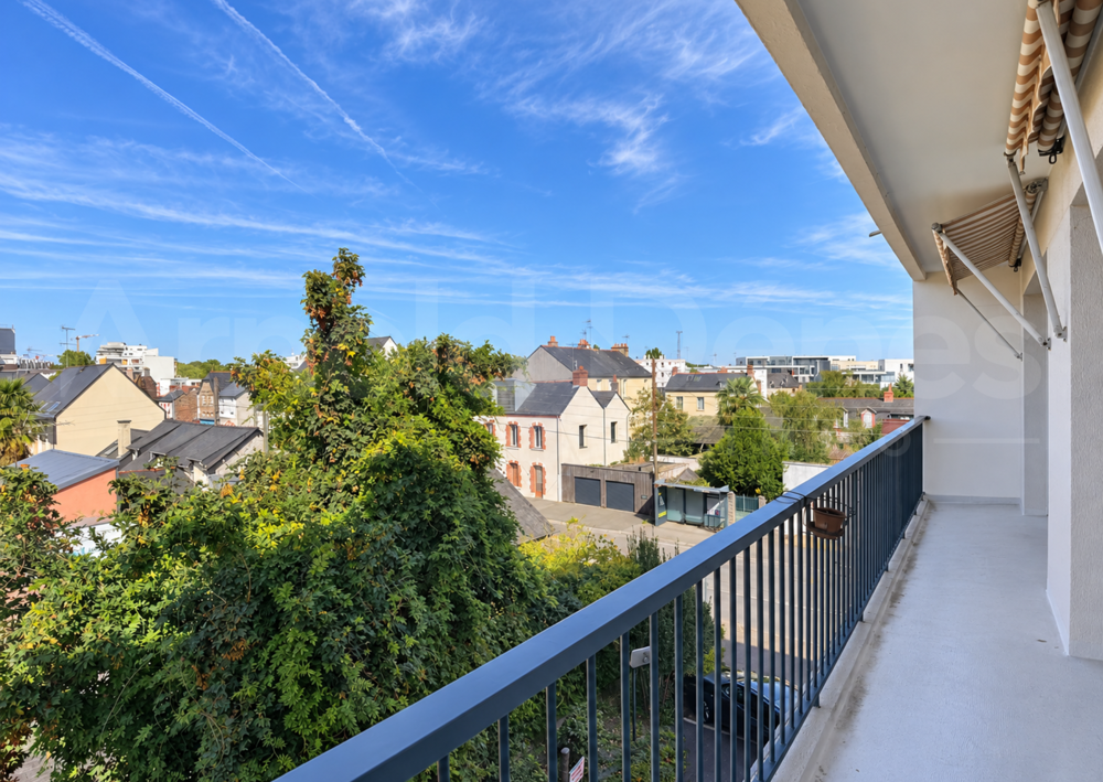 Rue de Châteaugiron - Grand T5 lumineux, 2 balcons, parking, cave, gare à 10 minutes